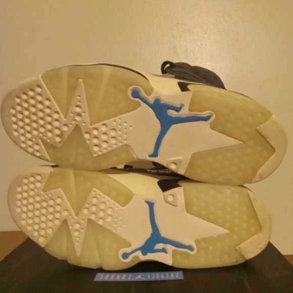 Jordan 6 Tech Chrome women's size 8.5 - Picture 11 of 11